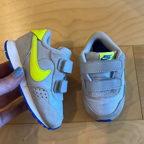 Nike Other - Nike Toddler MD Valient Sneakers Size 4C